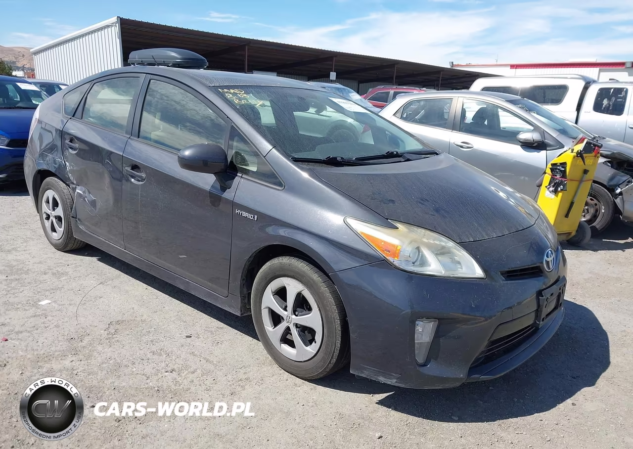 2015 Toyota Prius Two – zdjęcie 1 z 16