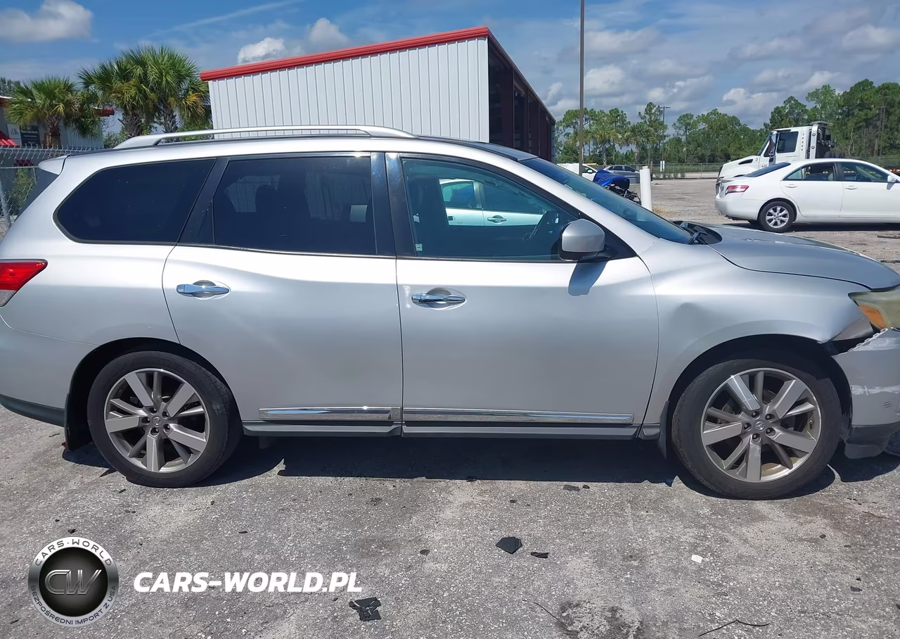 2015 Nissan Pathfinder Platinum VIN:5N1AR2MN0FC600337 - 13