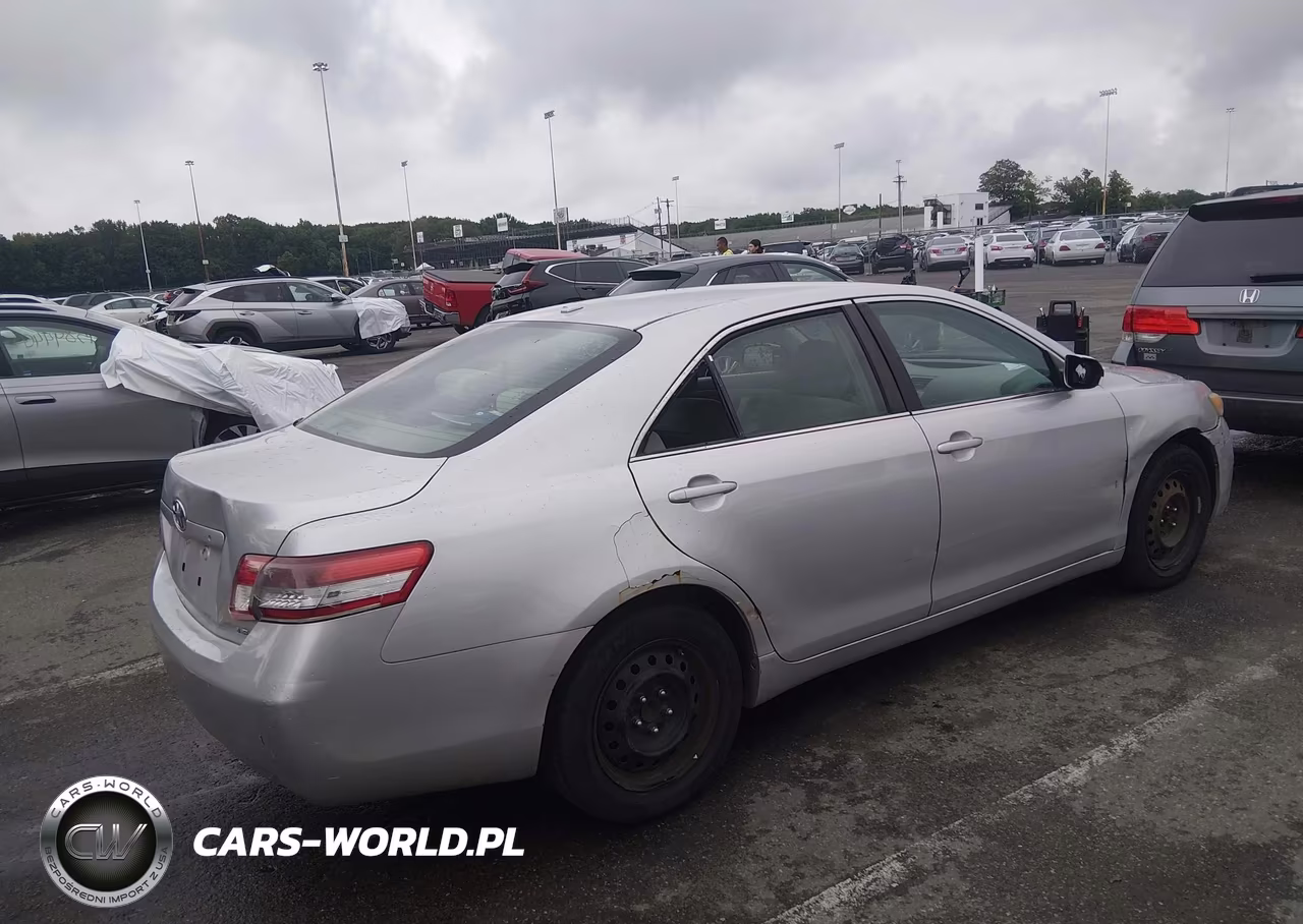2011 Toyota Camry Le VIN:4T1BF3EK2BU654749 - 4