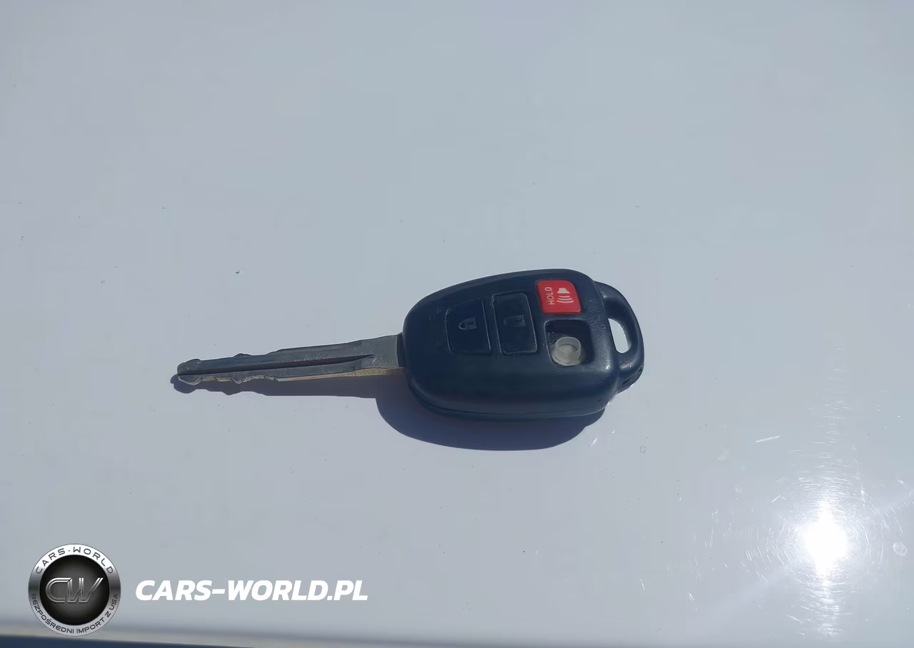 2018 Toyota Corolla Le VIN:5YFBURHE8JP755616 - 11