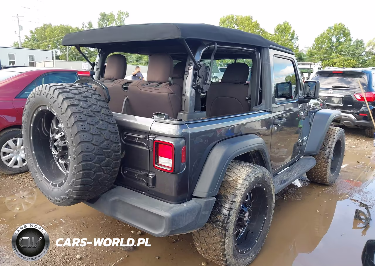 2020 Jeep Wrangler Sport S 4X4 VIN:1C4GJXAG6LW180814 - 4
