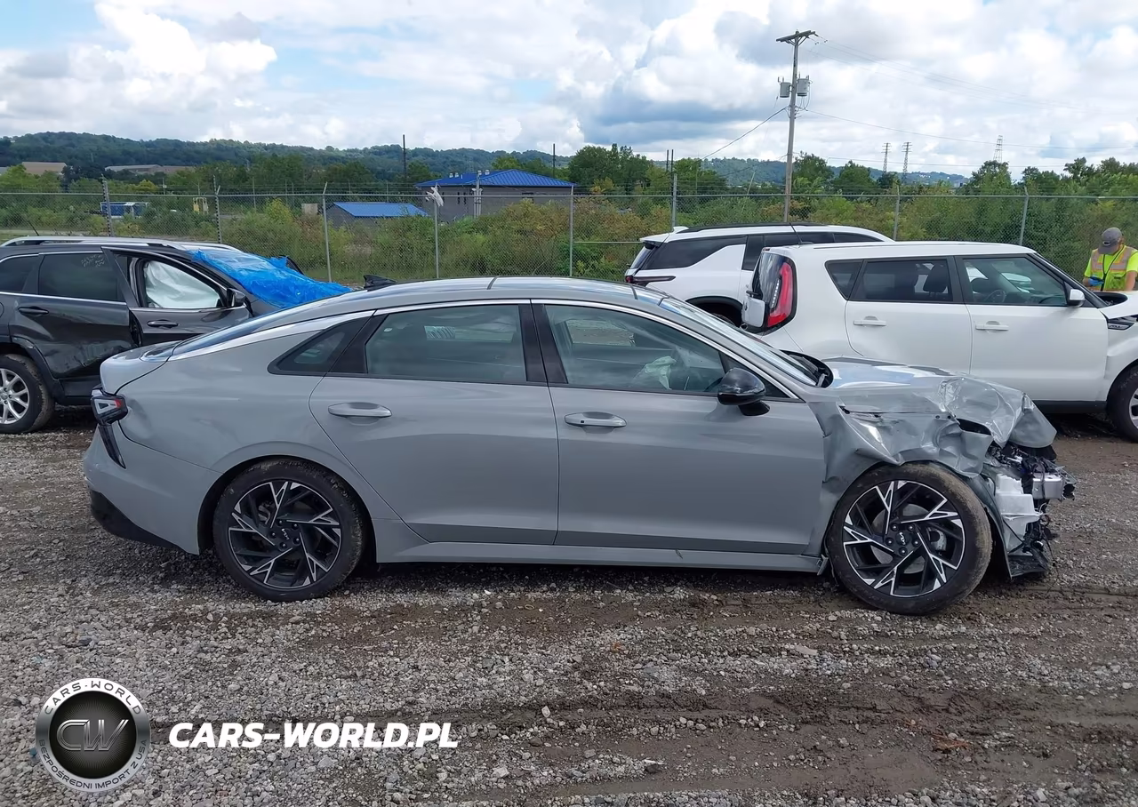 2025 Kia K5 Gt-Line VIN:KNAG64J72S5393941 - 14