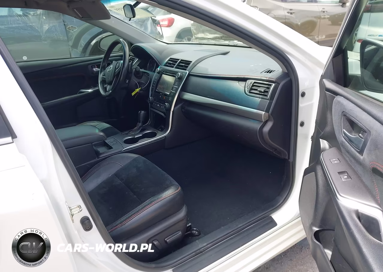 2017 Toyota Camry Xse VIN:4T1BF1FKXHU368756 - 5