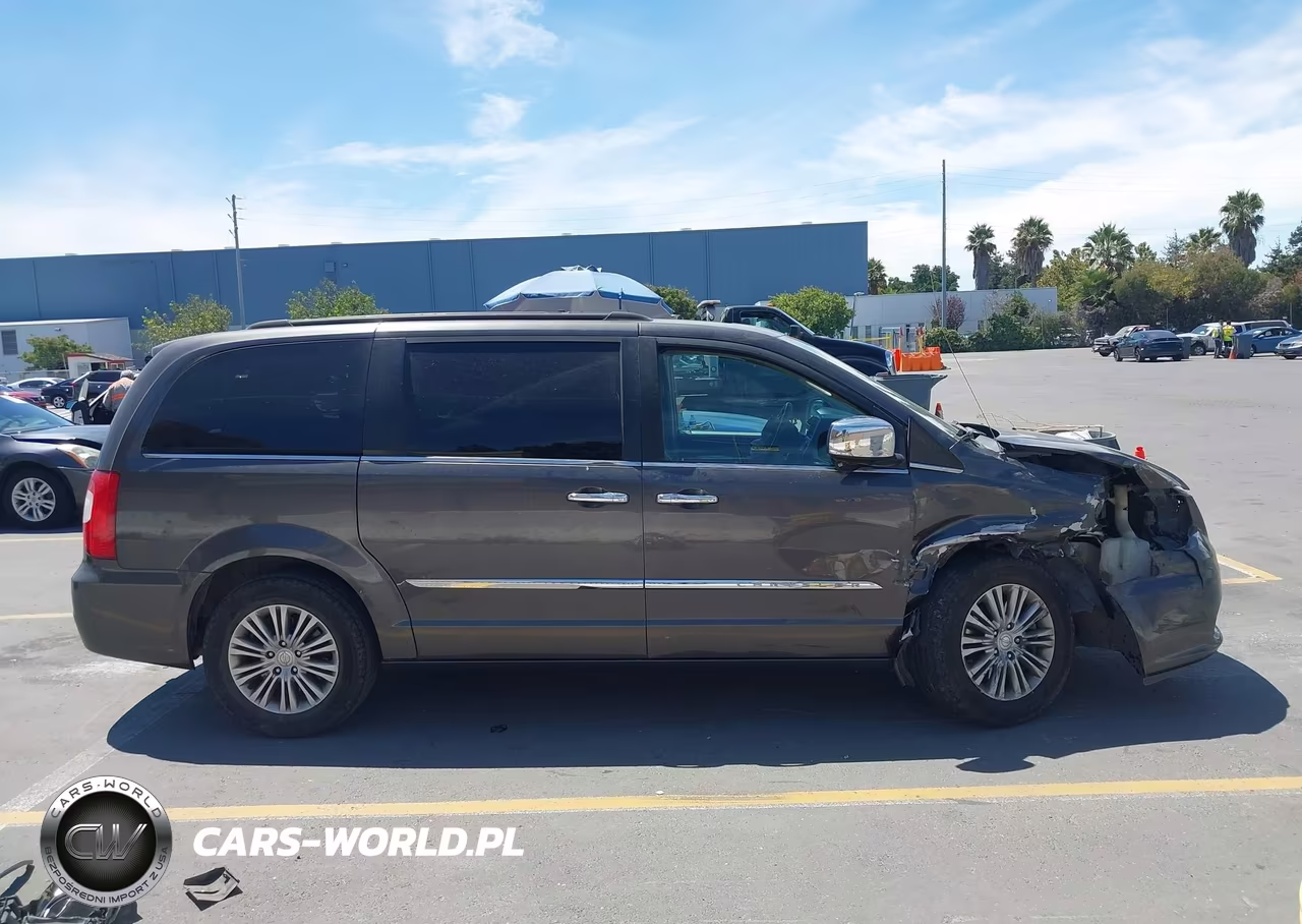 2016 Chrysler Town & Country Touring-L Anniversary Edition VIN:2C4RC1CG8GR128483 - 15