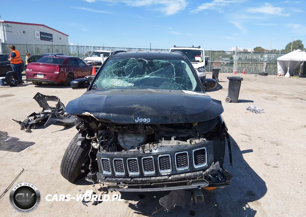 2018 Jeep Compass Latitude Fwd VIN:3C4NJCBB1JT304641 - 13