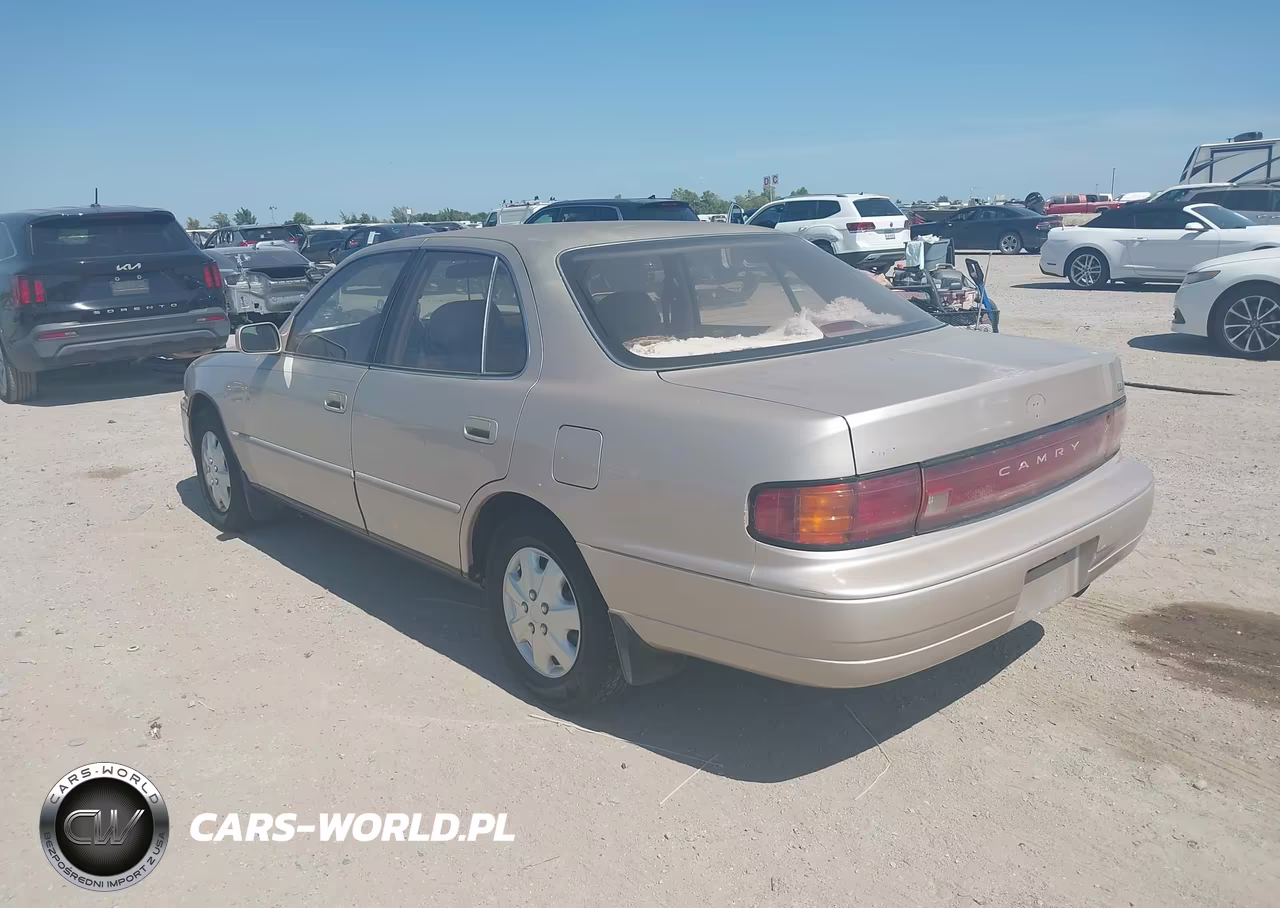 1993 Toyota Camry Le VIN:4T1SK12E9PU254161 - 6