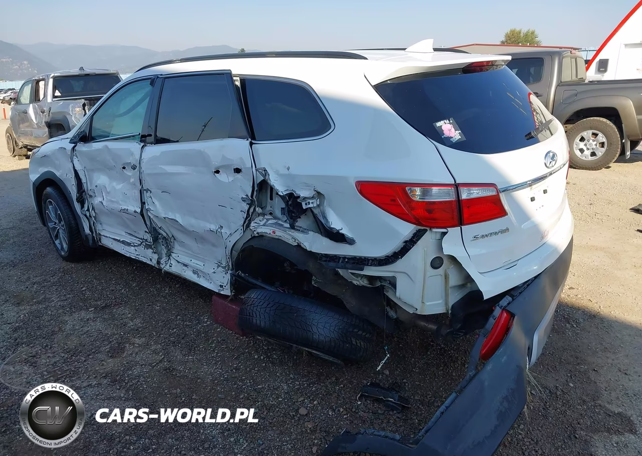 2016 Hyundai Santa Fe Se VIN:KM8SMDHF8GU156203 - 3