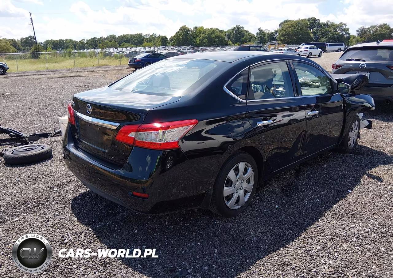 2015 Nissan Sentra S VIN:3N1AB7AP8FY366678 - 4