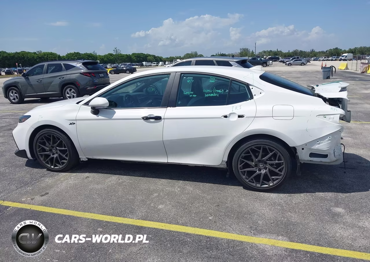 2025 Toyota Camry Se VIN:4T1DAACK3SU624657 - 15