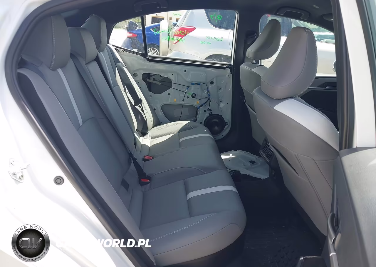 2025 Toyota Camry Se VIN:4T1DAACK3SU624657 - 8