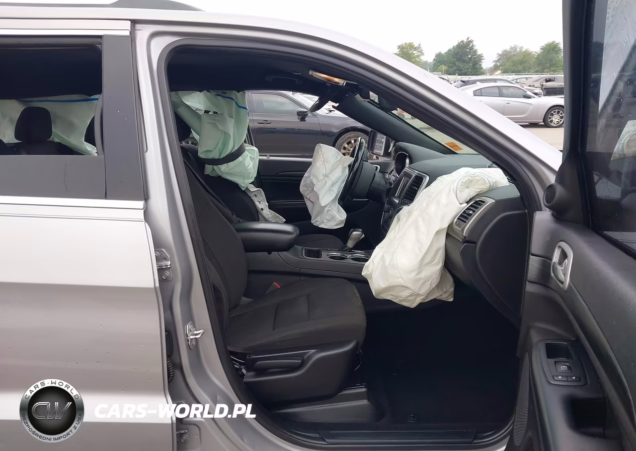 2021 Jeep Grand Cherokee Laredo E 4X4 VIN:1C4RJFAG3MC507241 - 5