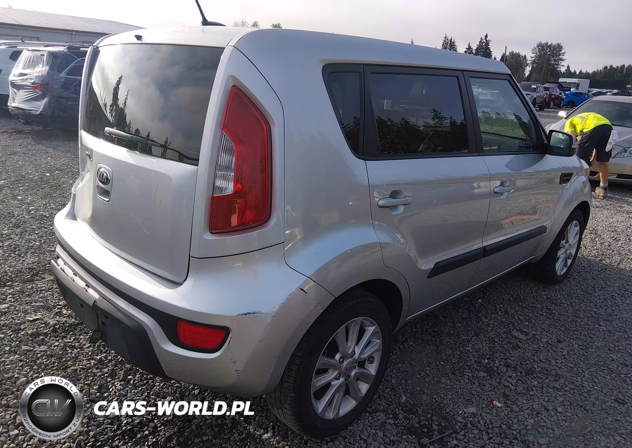 2013 Kia Soul + VIN:KNDJT2A65D7486926 - 4