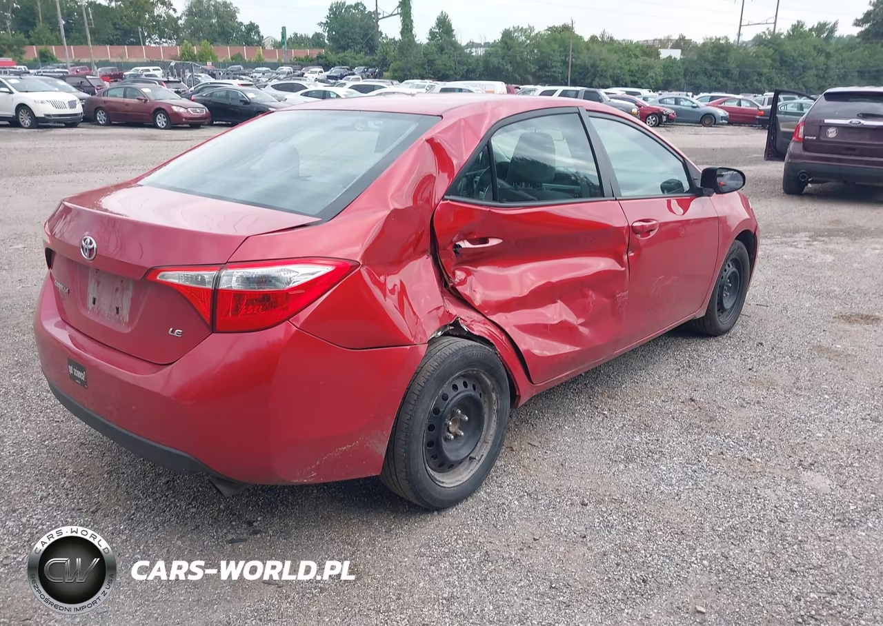 2015 Toyota Corolla Le VIN:2T1BURHE0FC383972 - 4
