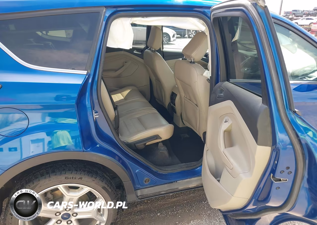 2019 Ford Escape Titanium VIN:1FMCU9J9XKUC55927 - 8