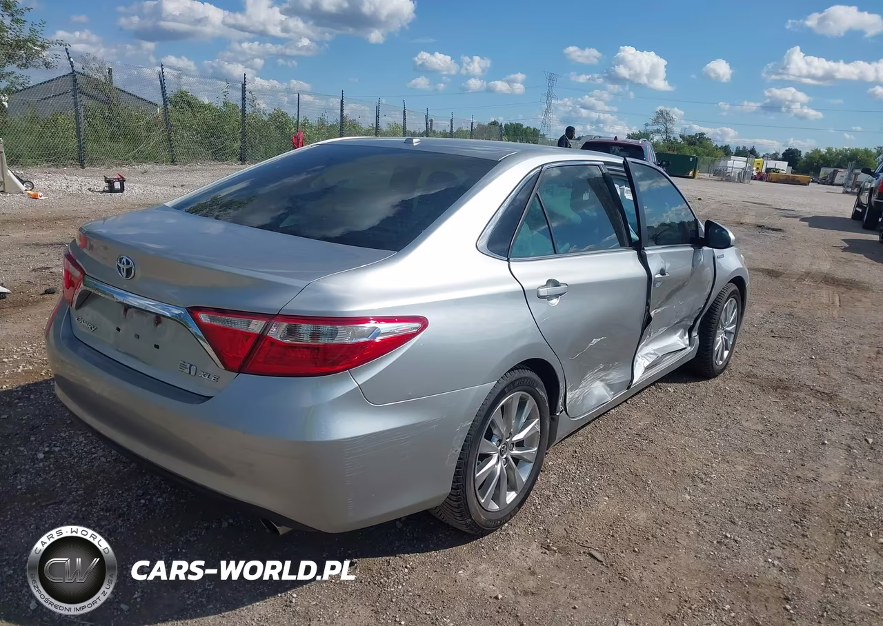 2015 Toyota Camry Hybrid Xle VIN:4T1BD1FK5FU176776 - 4