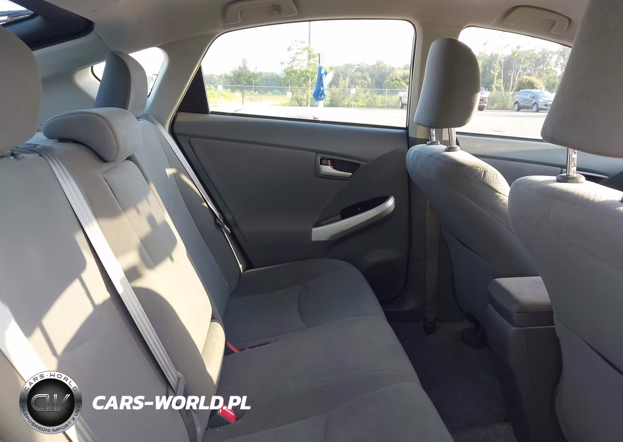 2011 Toyota Prius Two VIN:JTDKN3DU5B1403252 - 8