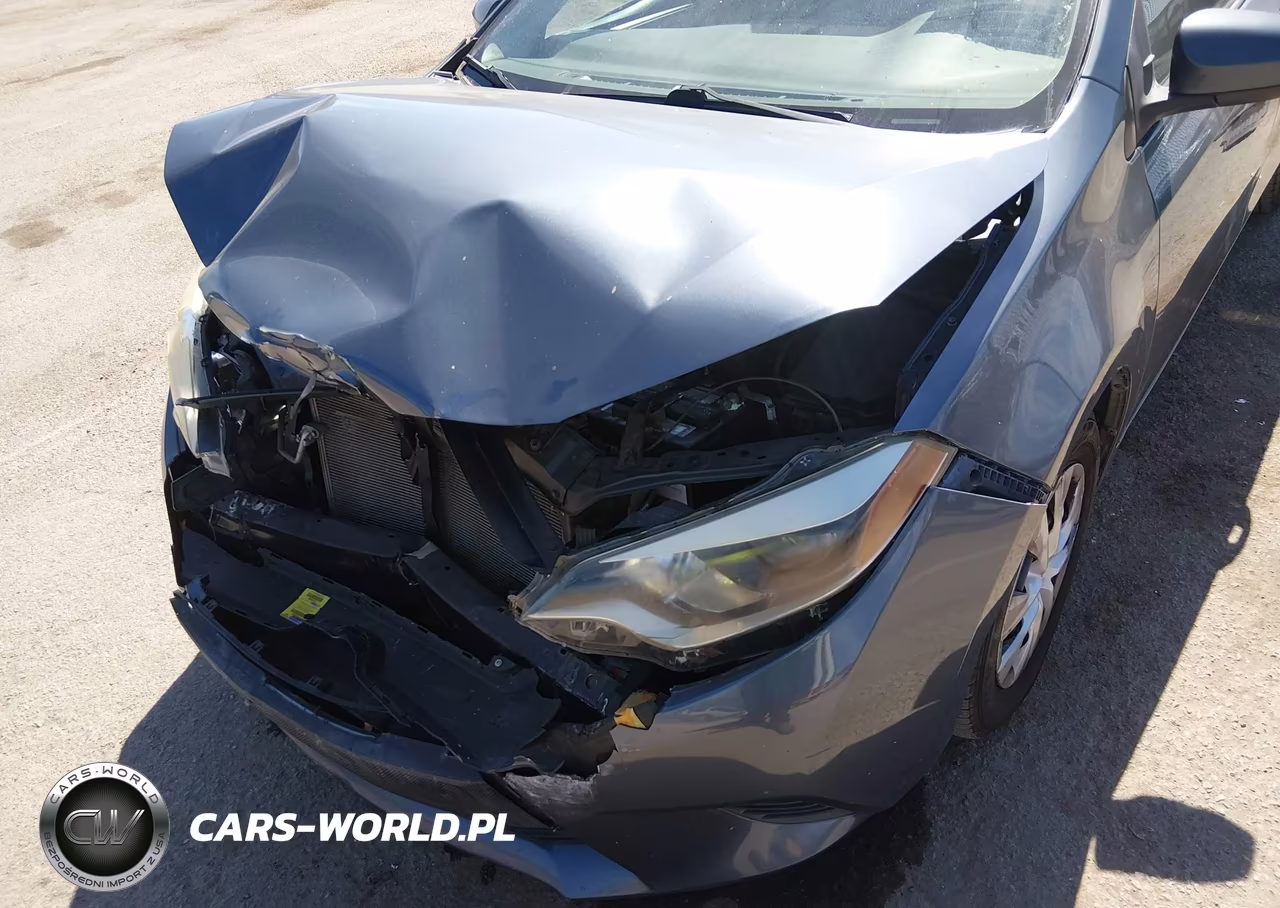 2015 Toyota Corolla L VIN:5YFBURHE5FP184075 - 6