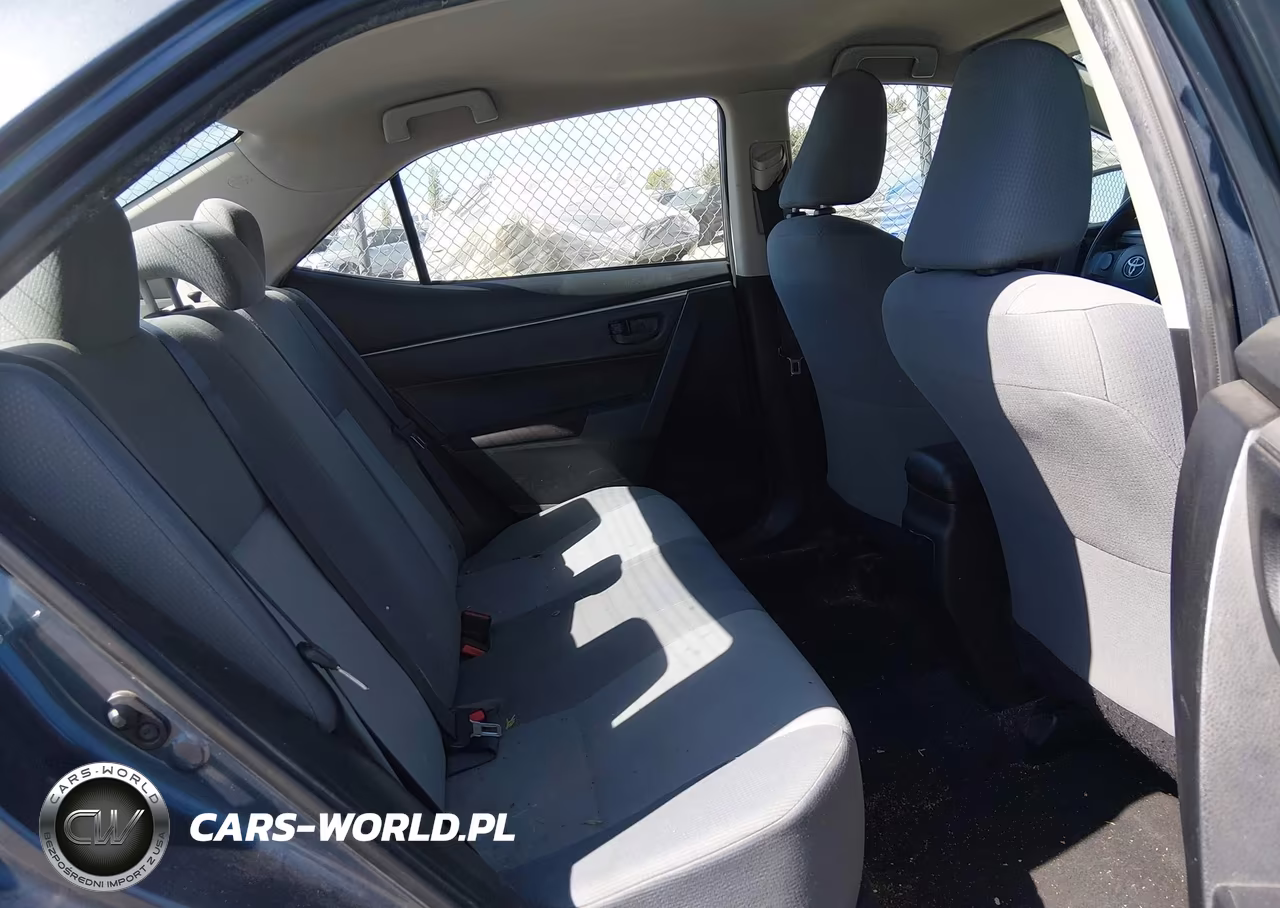2015 Toyota Corolla L VIN:5YFBURHE5FP184075 - 8