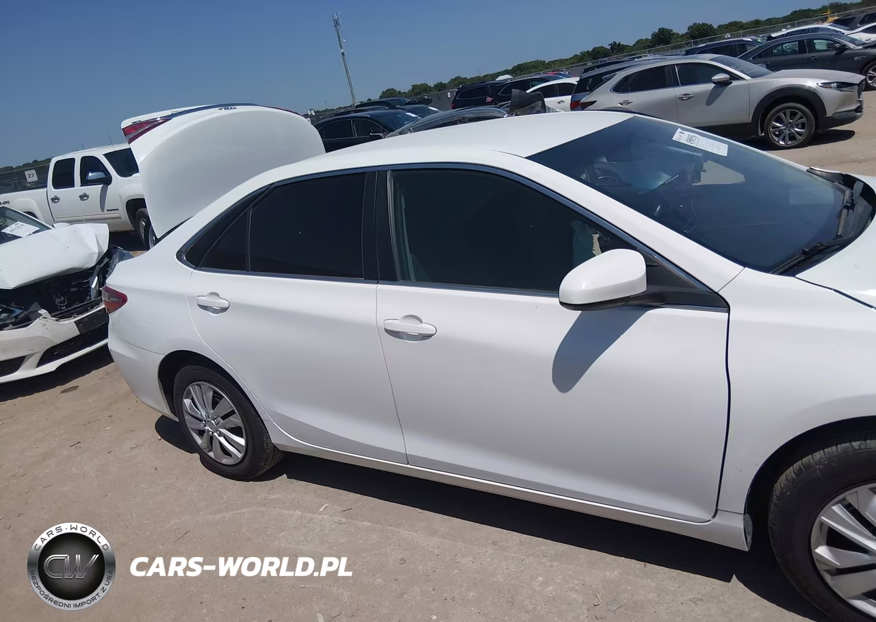 2017 Toyota Camry Le VIN:4T1BF1FK4HU777528 - 13