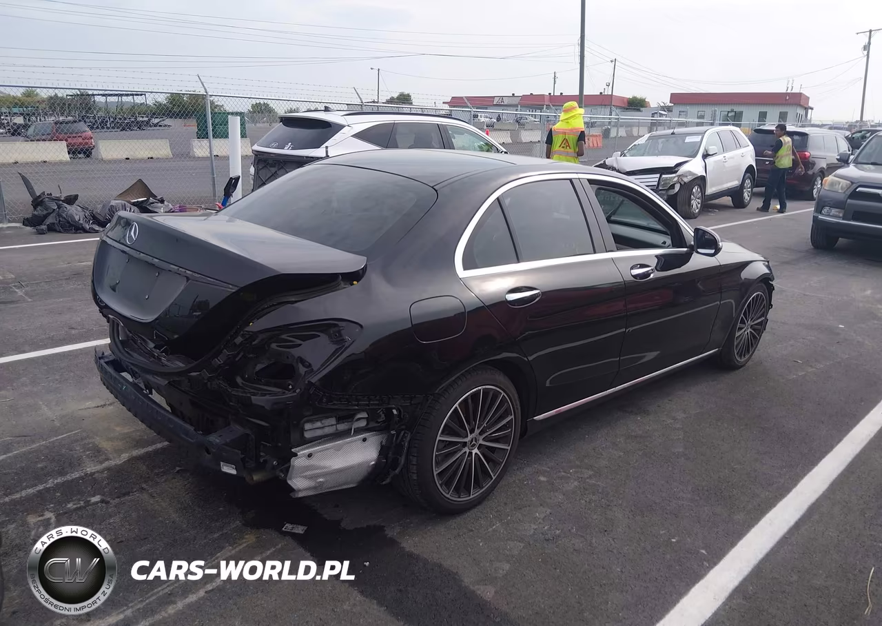 2021 Mercedes-Benz C 300 Sedan VIN:W1KWF8DB9MR653310 - 4