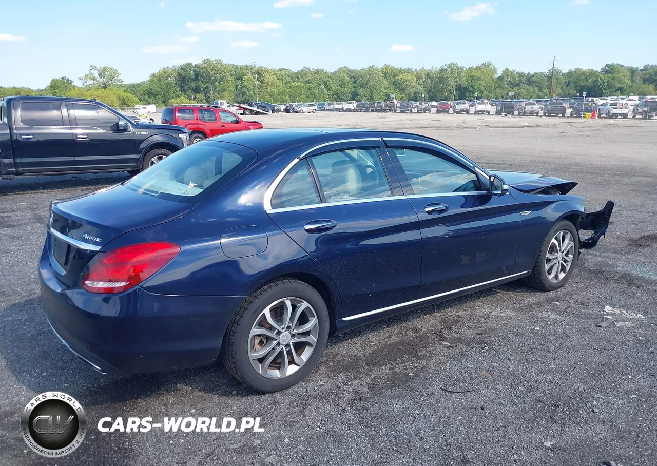 2015 Mercedes-Benz C 300 4Matic VIN:55SWF4KB8FU012694 - 4