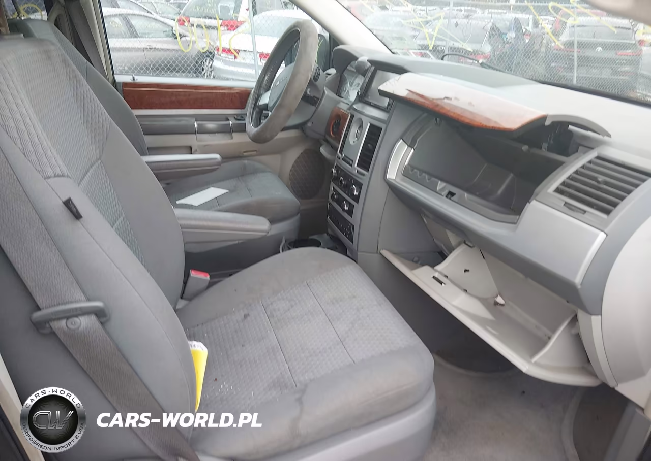 2009 Chrysler Town & Country Touring VIN:2A8HR54199R606322 - 5