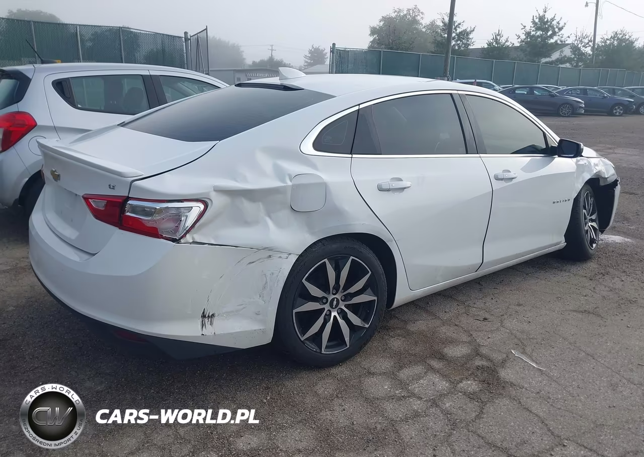 2017 Chevrolet Malibu 1Lt VIN:1G1ZE5ST3HF180475 - 4