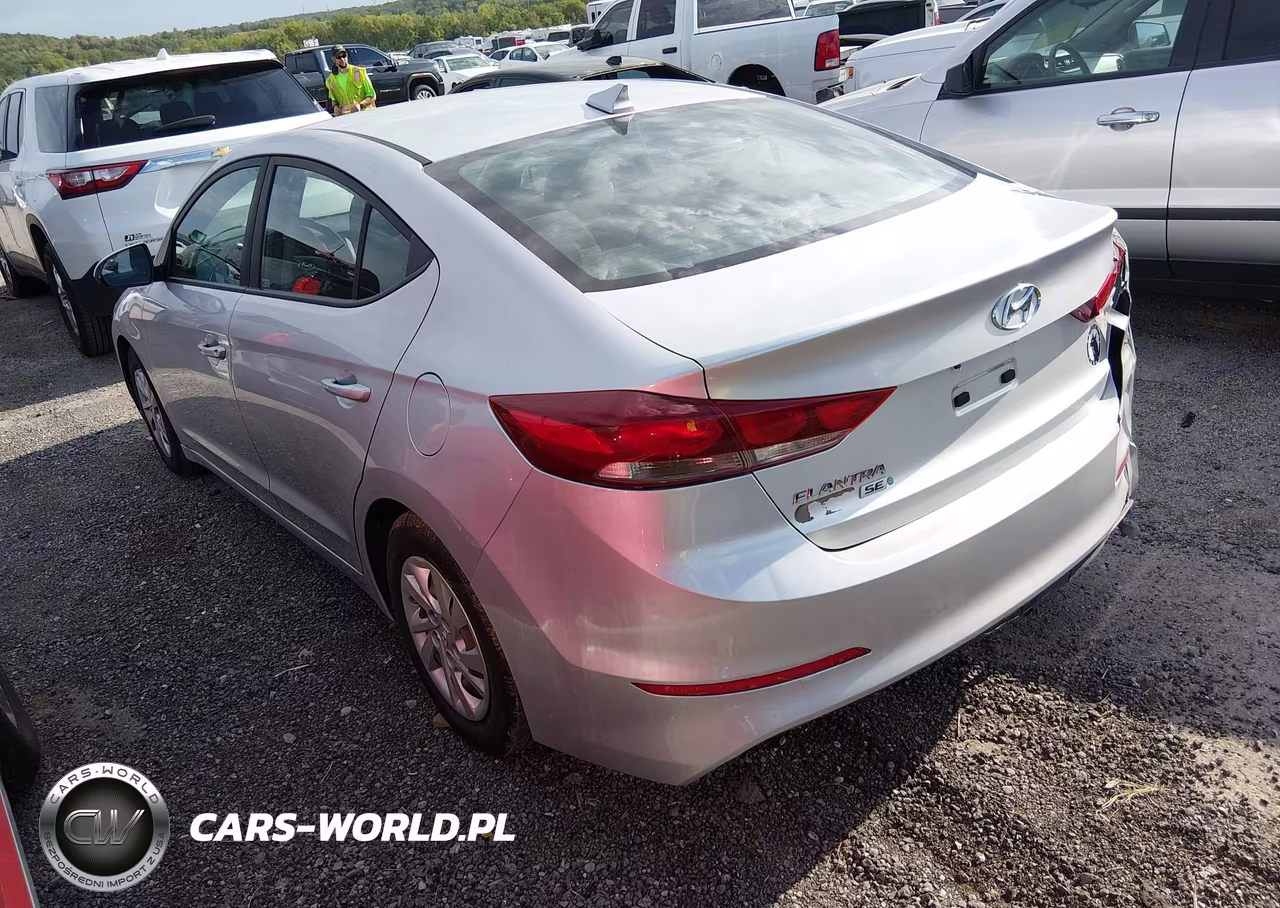 2018 Hyundai Elantra Se VIN:5NPD74LFXJH359221 - 3