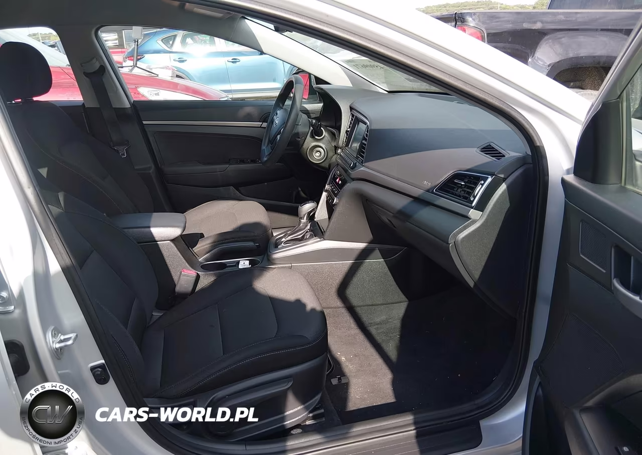 2018 Hyundai Elantra Se VIN:5NPD74LFXJH359221 - 5