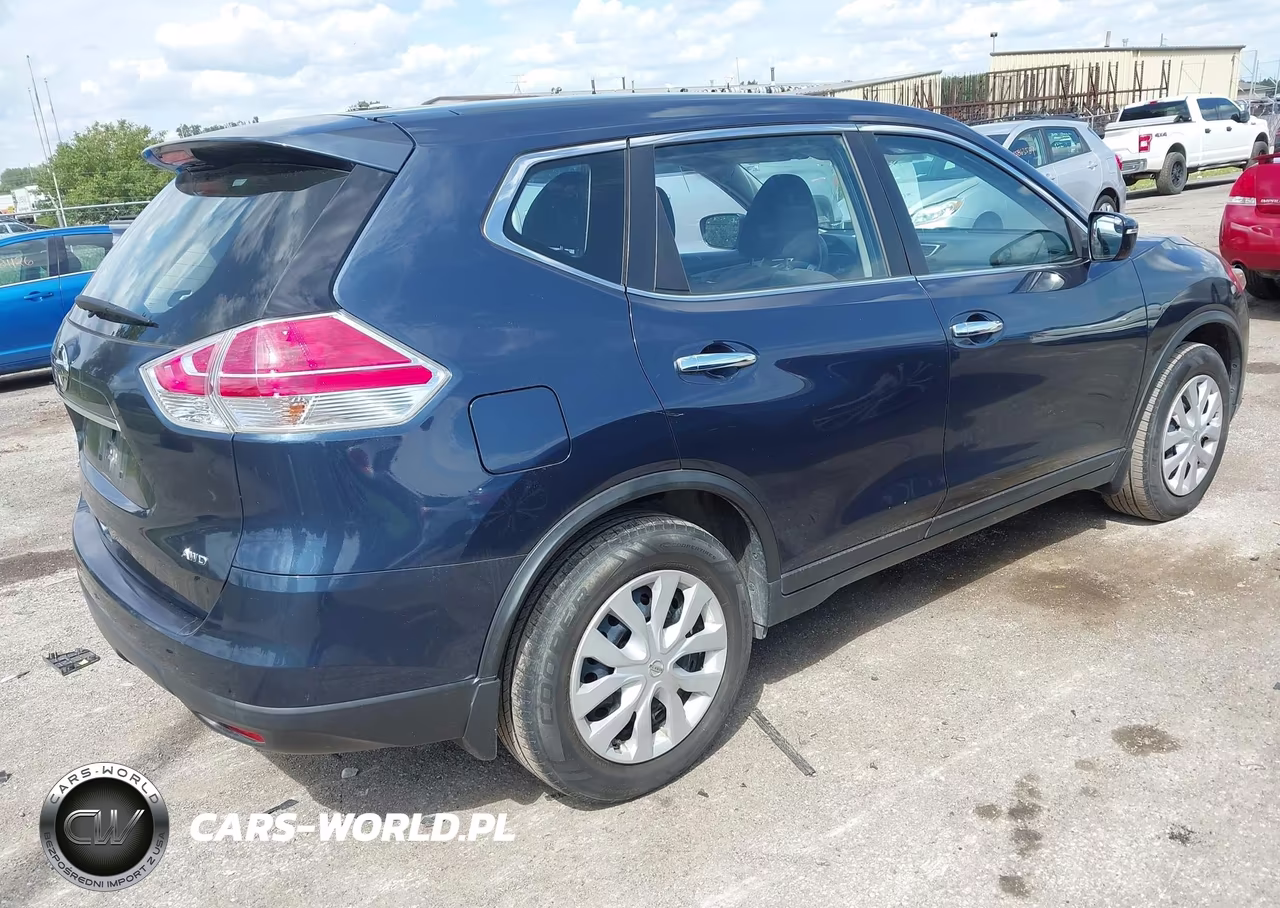2015 Nissan Rogue S VIN:KNMAT2MV0FP556015 - 4