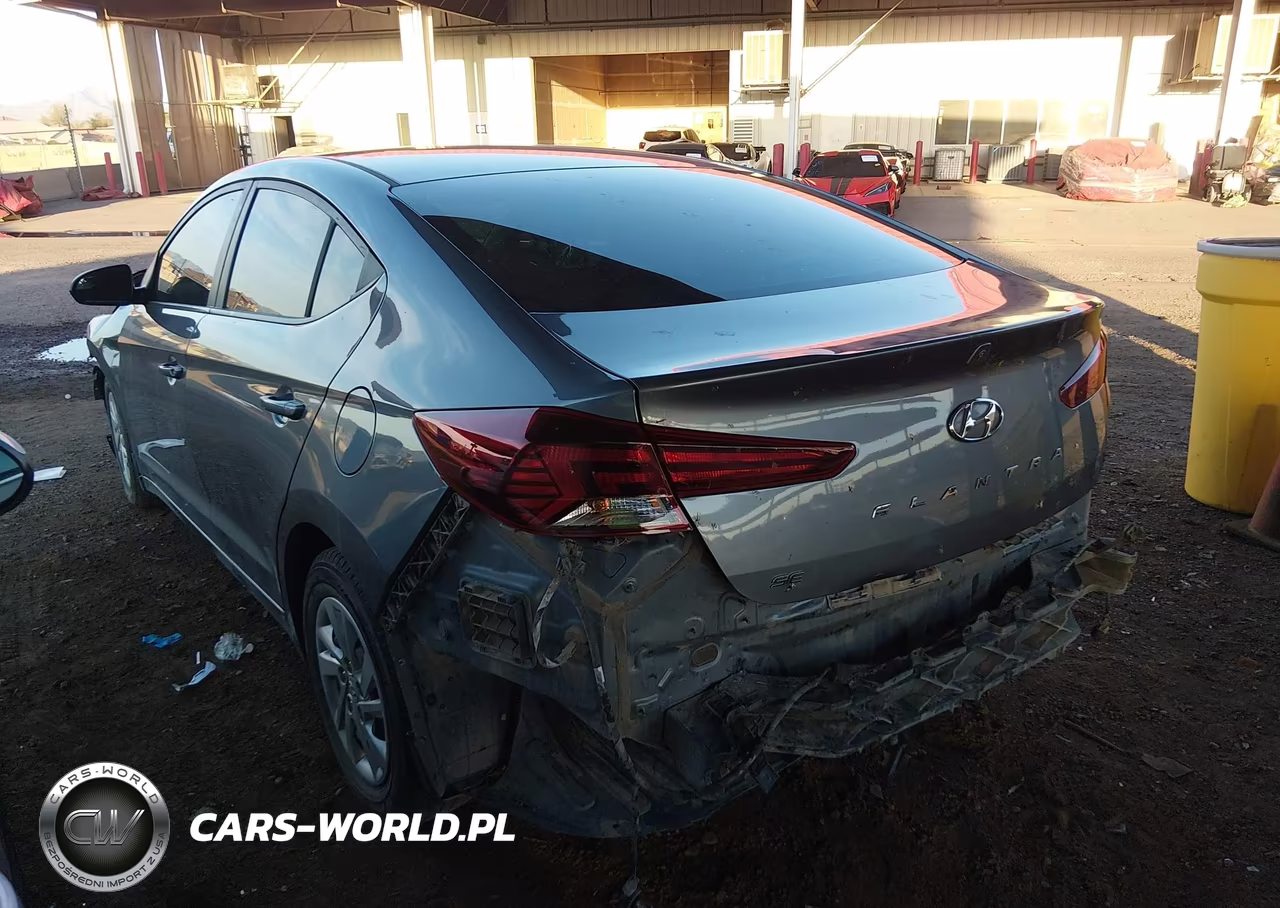 2019 Hyundai Elantra Se VIN:KMHD74LF4KU814969 - 3