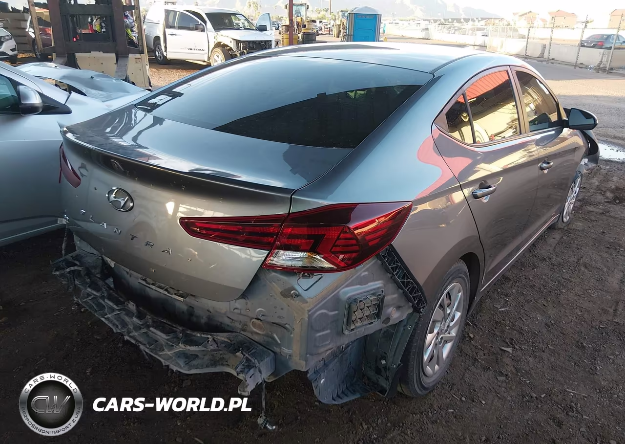 2019 Hyundai Elantra Se VIN:KMHD74LF4KU814969 - 4