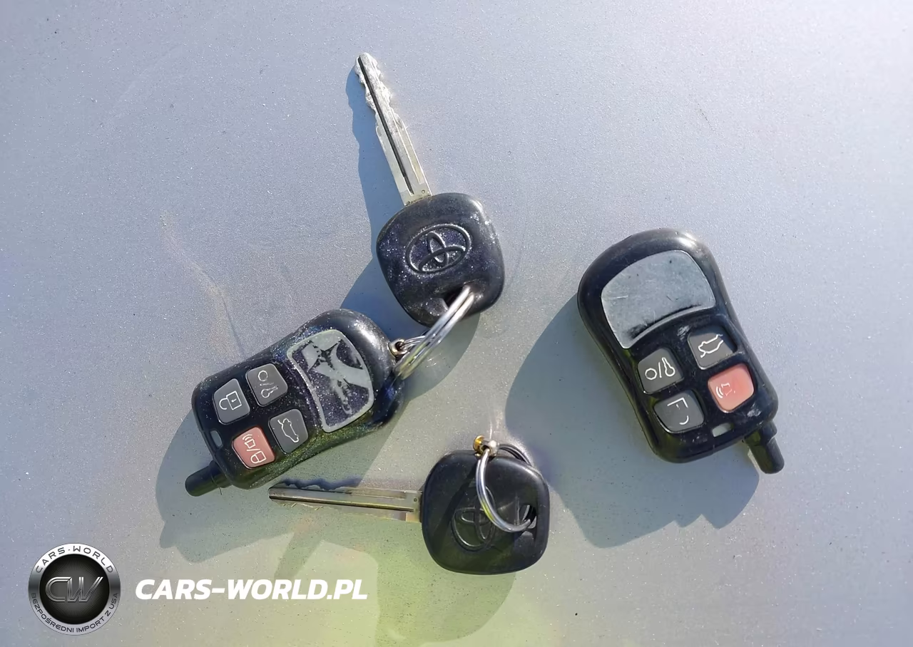 2006 Toyota Matrix VIN:2T1LR32E06C560161 - 11
