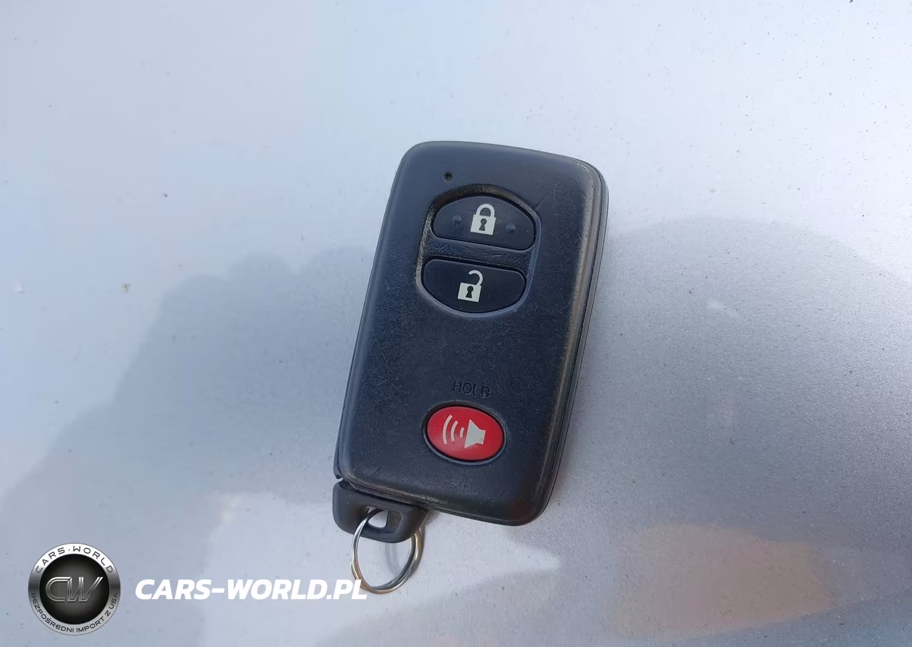 2012 Toyota Prius V Three VIN:JTDZN3EU3C3090589 - 11