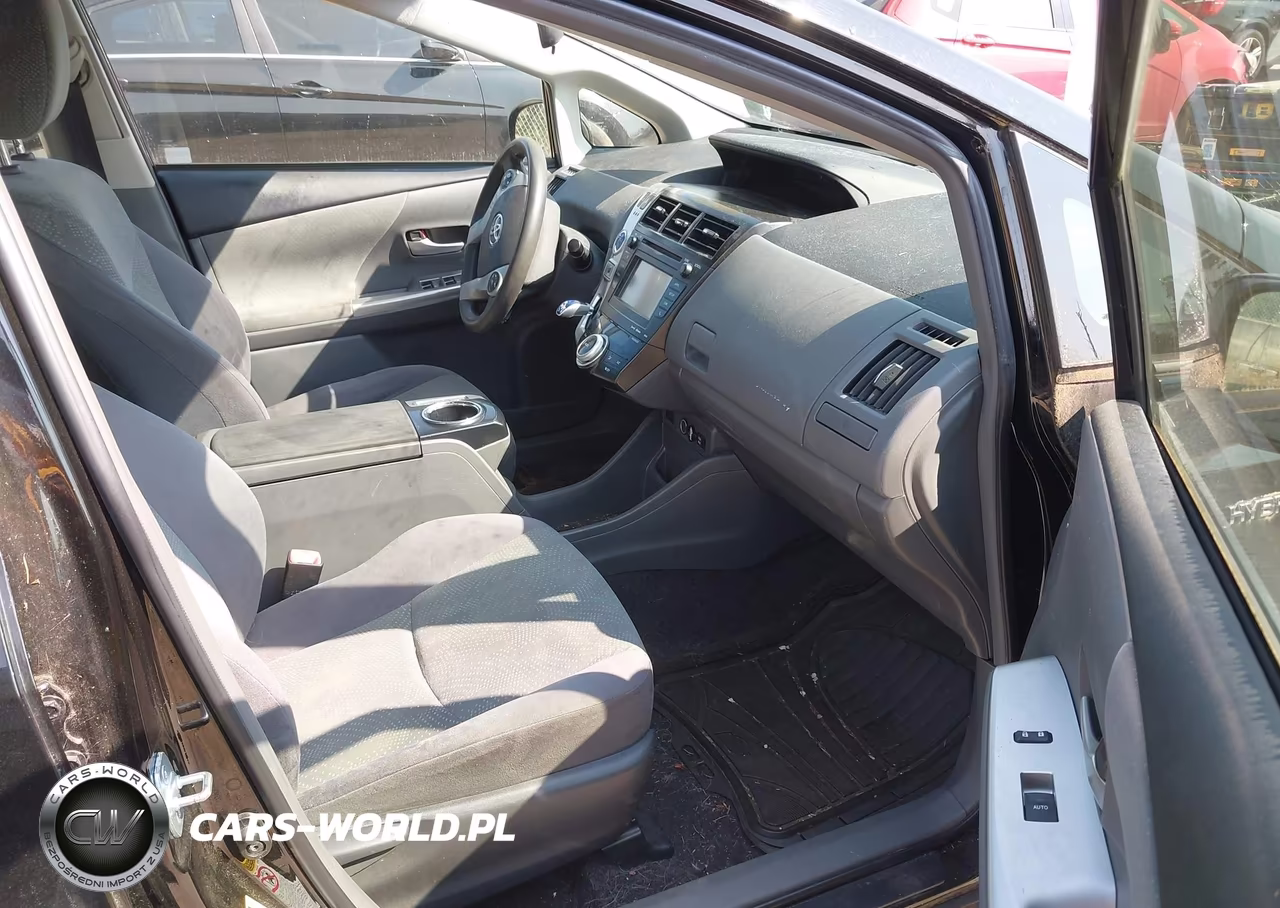 2012 Toyota Prius V Three VIN:JTDZN3EU3C3090589 - 5