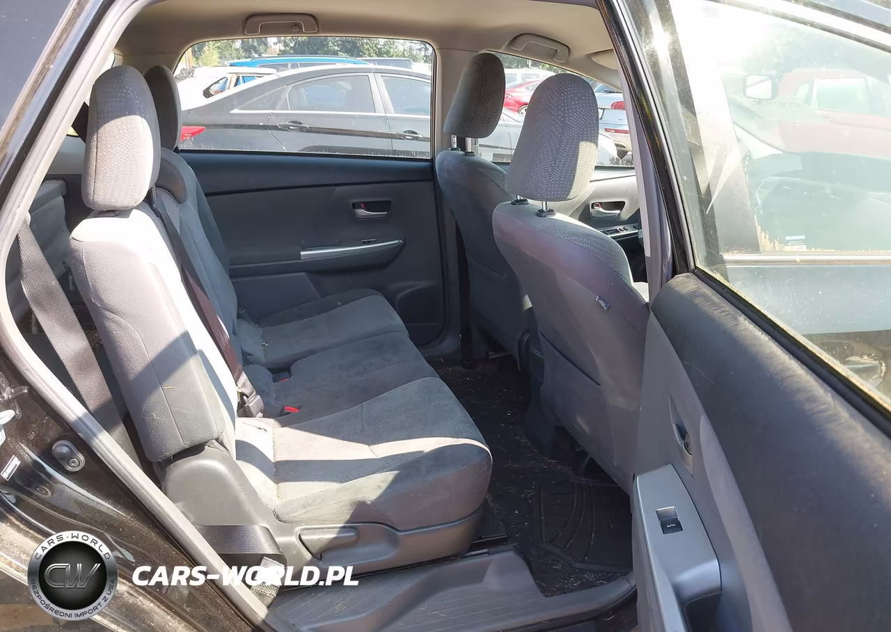 2012 Toyota Prius V Three VIN:JTDZN3EU3C3090589 - 8