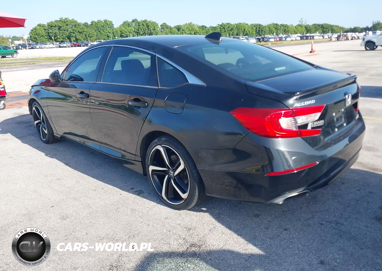 2019 Honda Accord Sport VIN:1HGCV1F3XKA074577 - 3