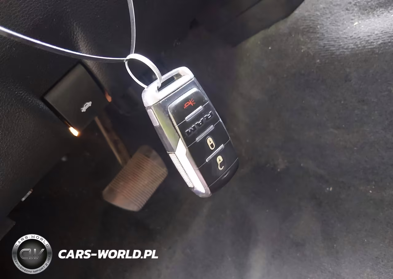 2019 Ram 1500 Big Horn-Lone Star 4X4 6'4 Box VIN:1C6SRFBT8KN854109 - 11