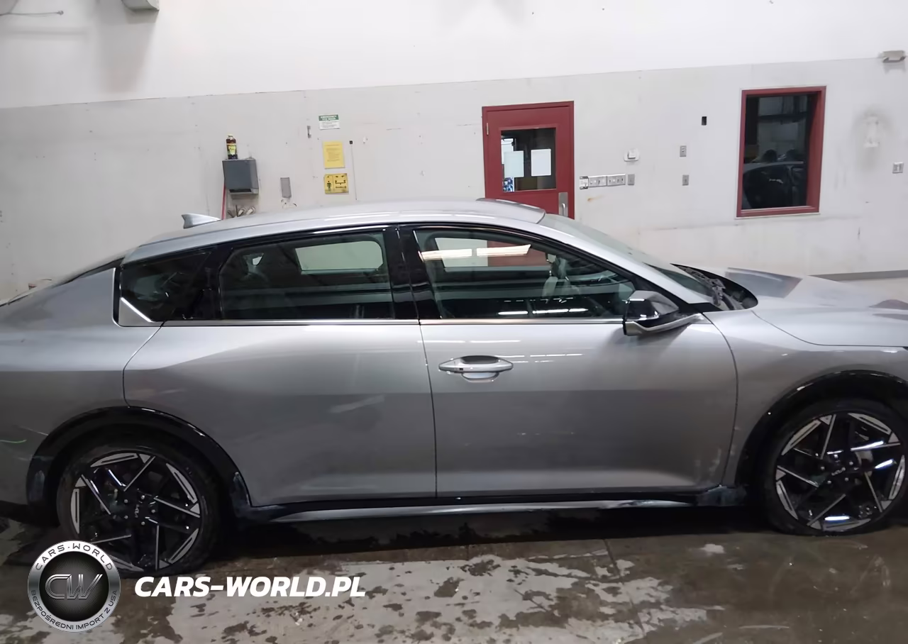 2025 Kia K4 Gt-Line VIN:3KPFW4DEXSE211190 - 14