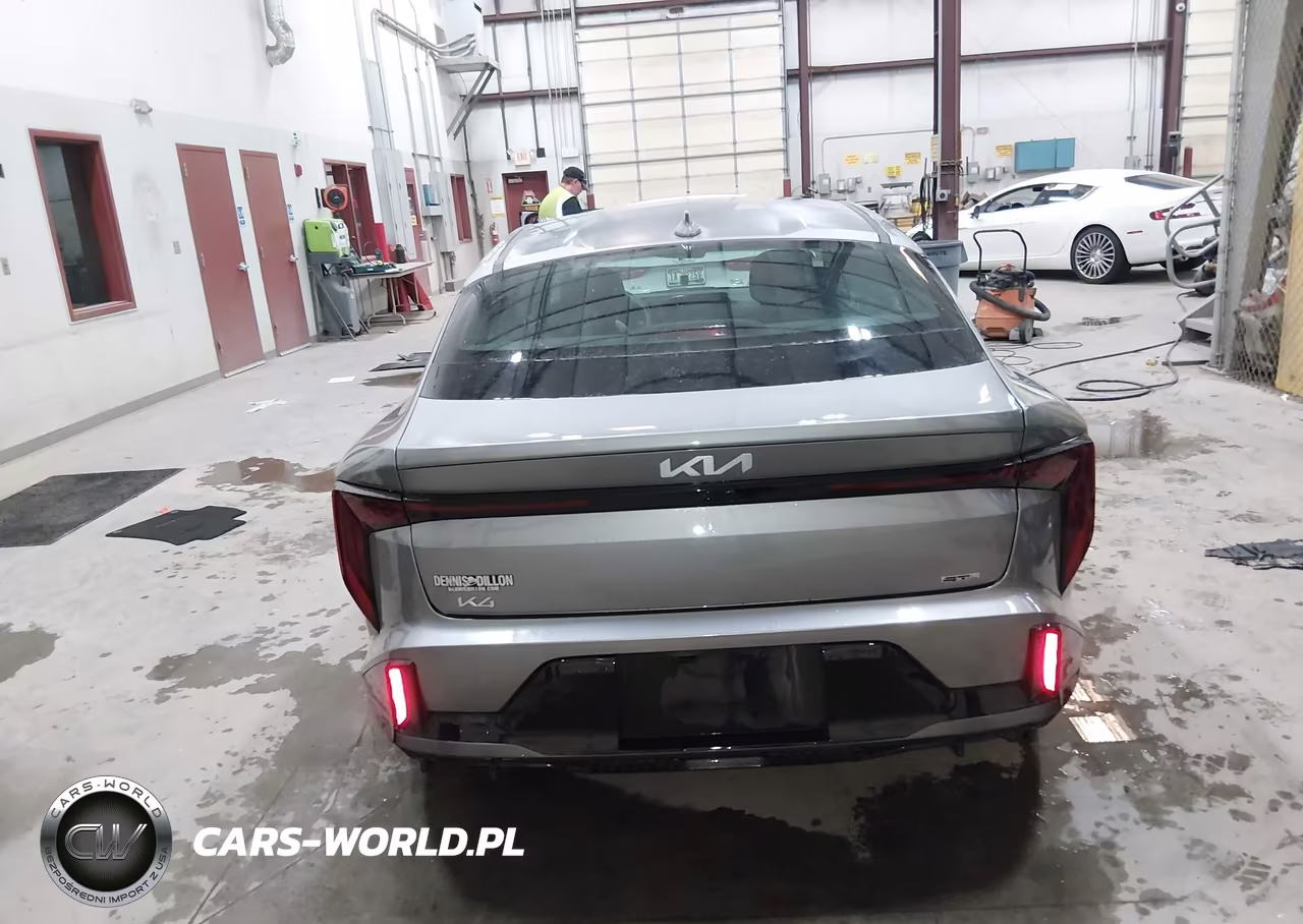 2025 Kia K4 Gt-Line VIN:3KPFW4DEXSE211190 - 17