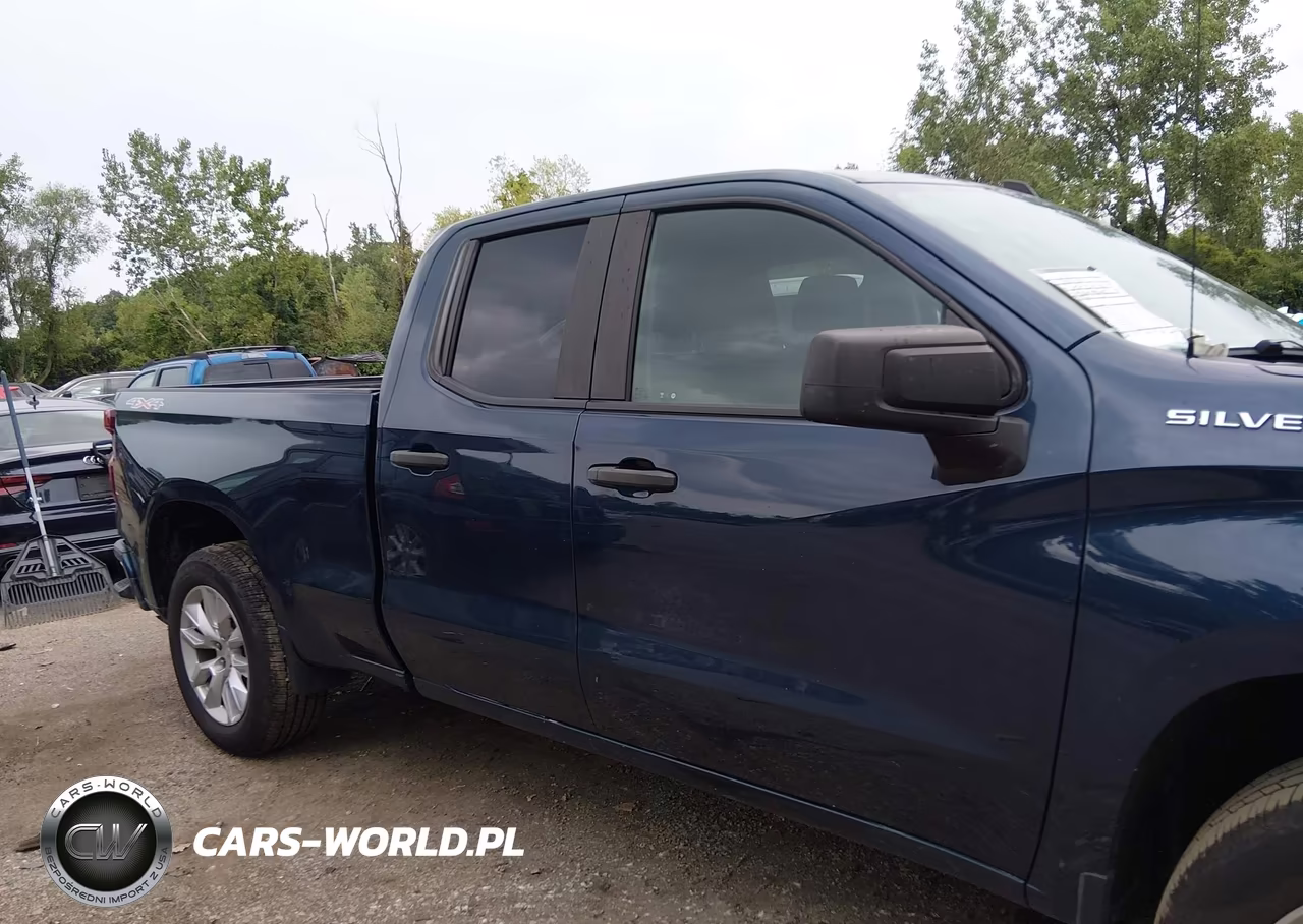 2020 Chevrolet Silverado 1500 4Wd Standard Bed Custom VIN:1GCRYBEK6LZ337889 - 13