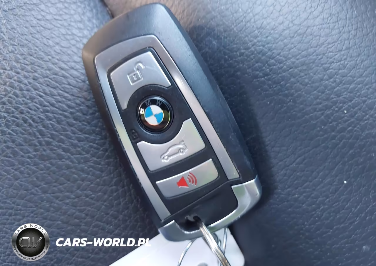 2015 BMW 740I VIN:WBAYA6C58FGK16301 - 11
