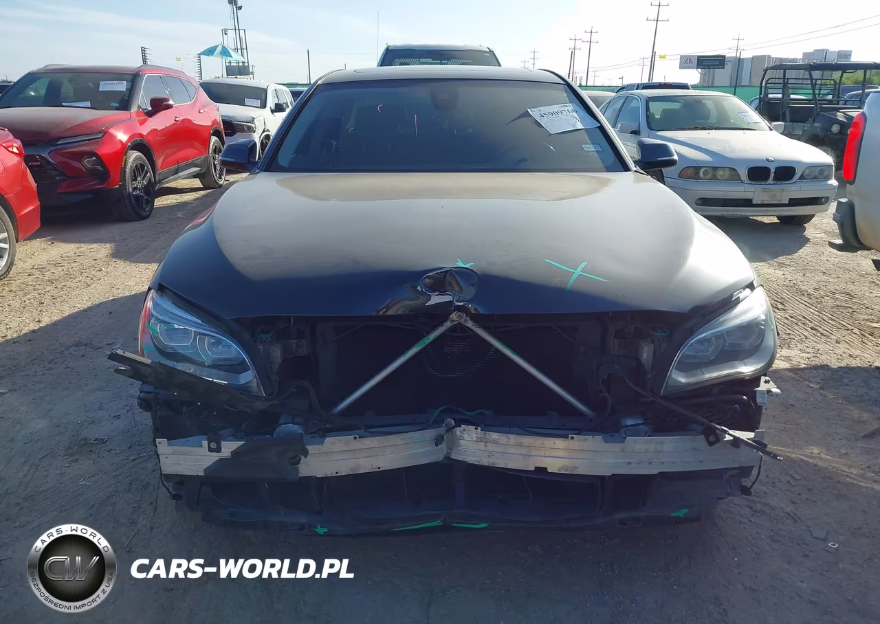 2015 BMW 740I VIN:WBAYA6C58FGK16301 - 12