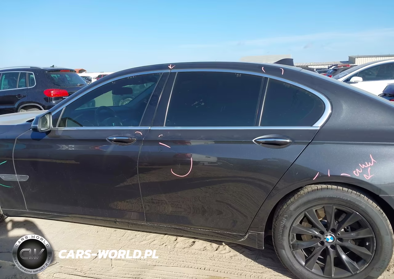 2015 BMW 740I VIN:WBAYA6C58FGK16301 - 14