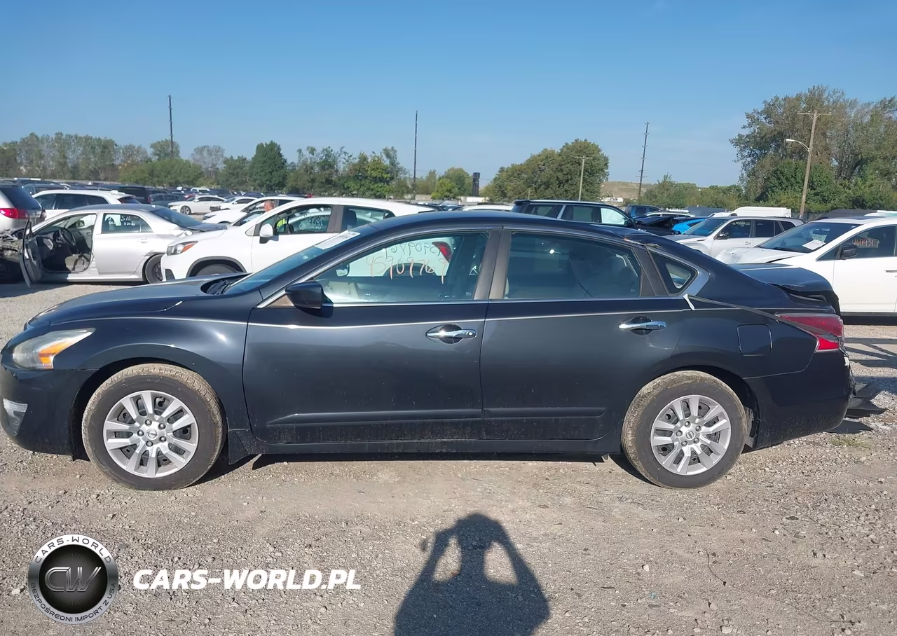 2015 Nissan Altima 2.5 S VIN:1N4AL3APXFC479064 - 15