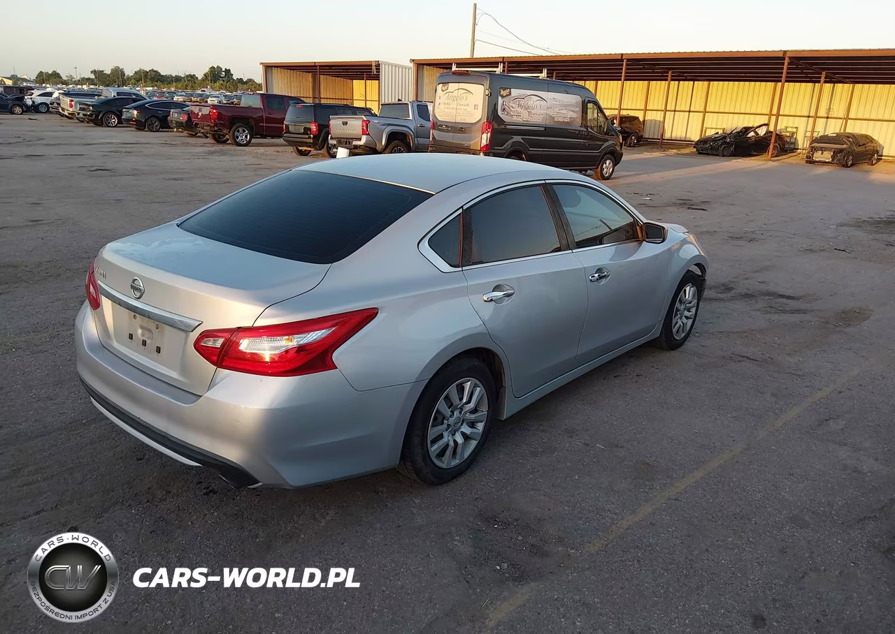 2016 Nissan Altima 2.5 S VIN:1N4AL3AP6GN364175 - 4