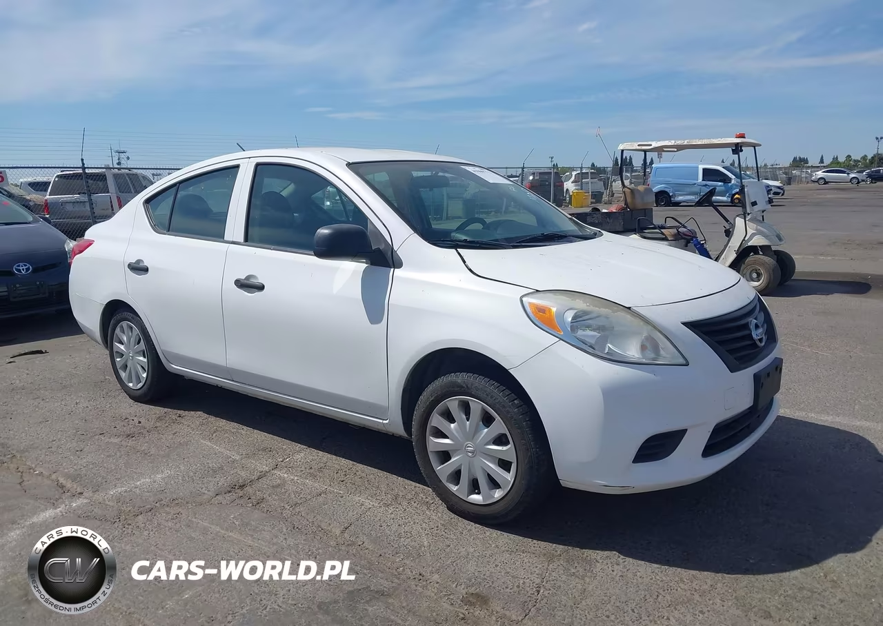2014 Nissan Versa S