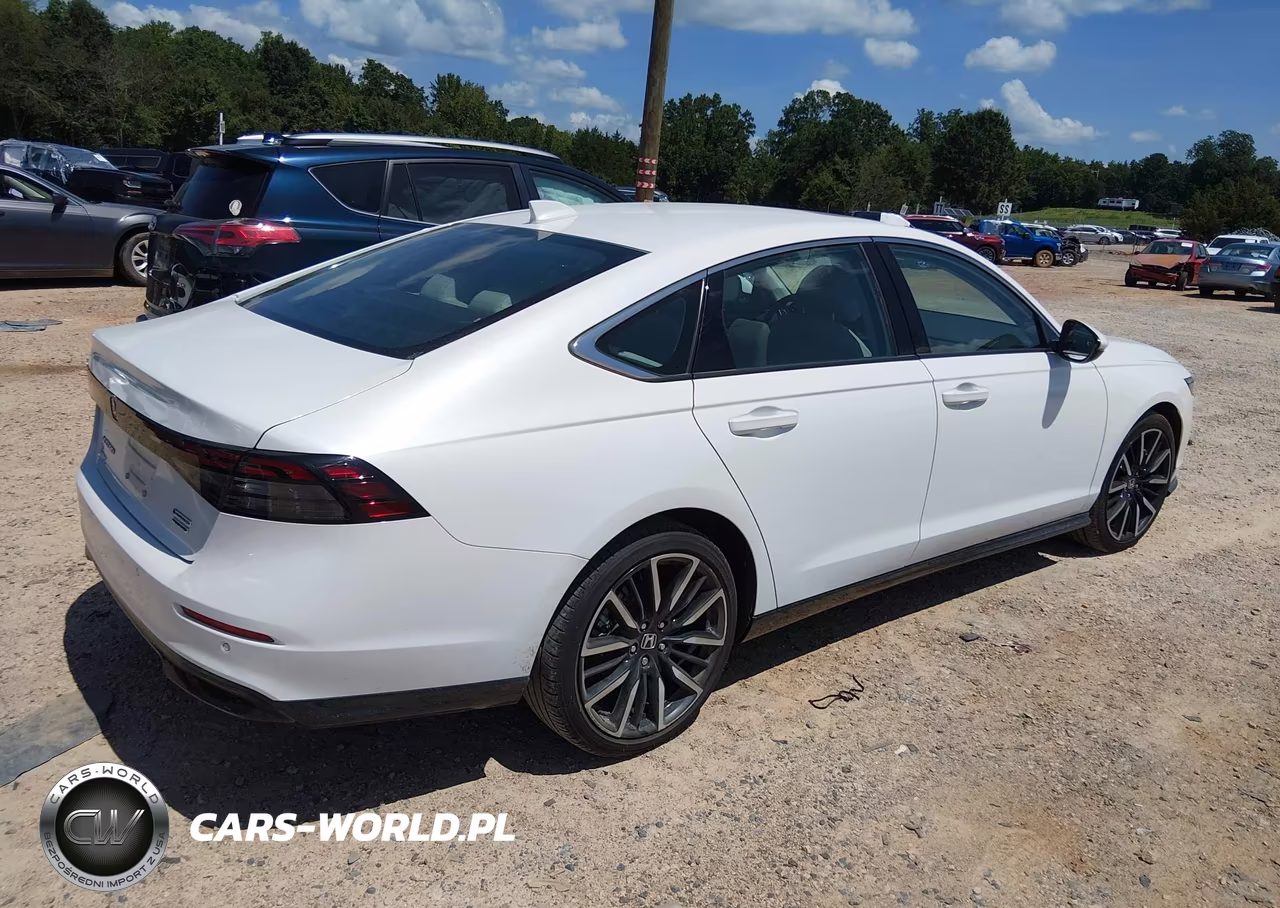 2024 Honda Accord Hybrid Touring VIN:1HGCY2F80RA029182 - 4
