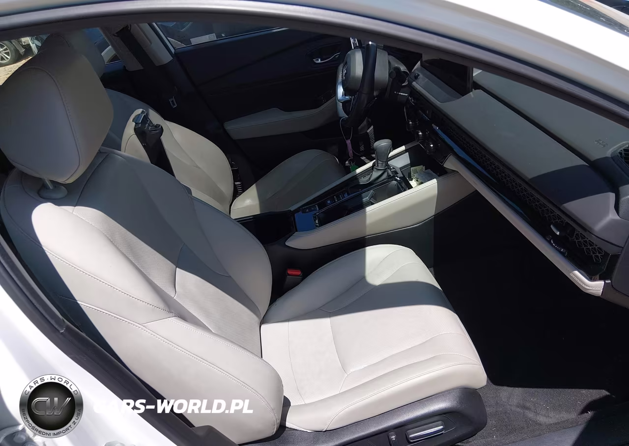 2024 Honda Accord Hybrid Touring VIN:1HGCY2F80RA029182 - 5