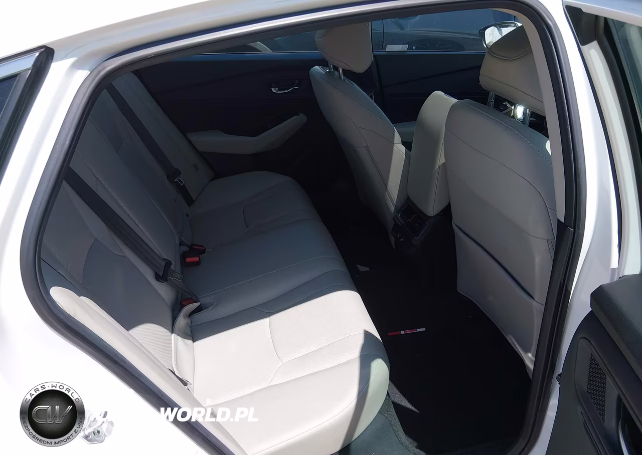 2024 Honda Accord Hybrid Touring VIN:1HGCY2F80RA029182 - 8